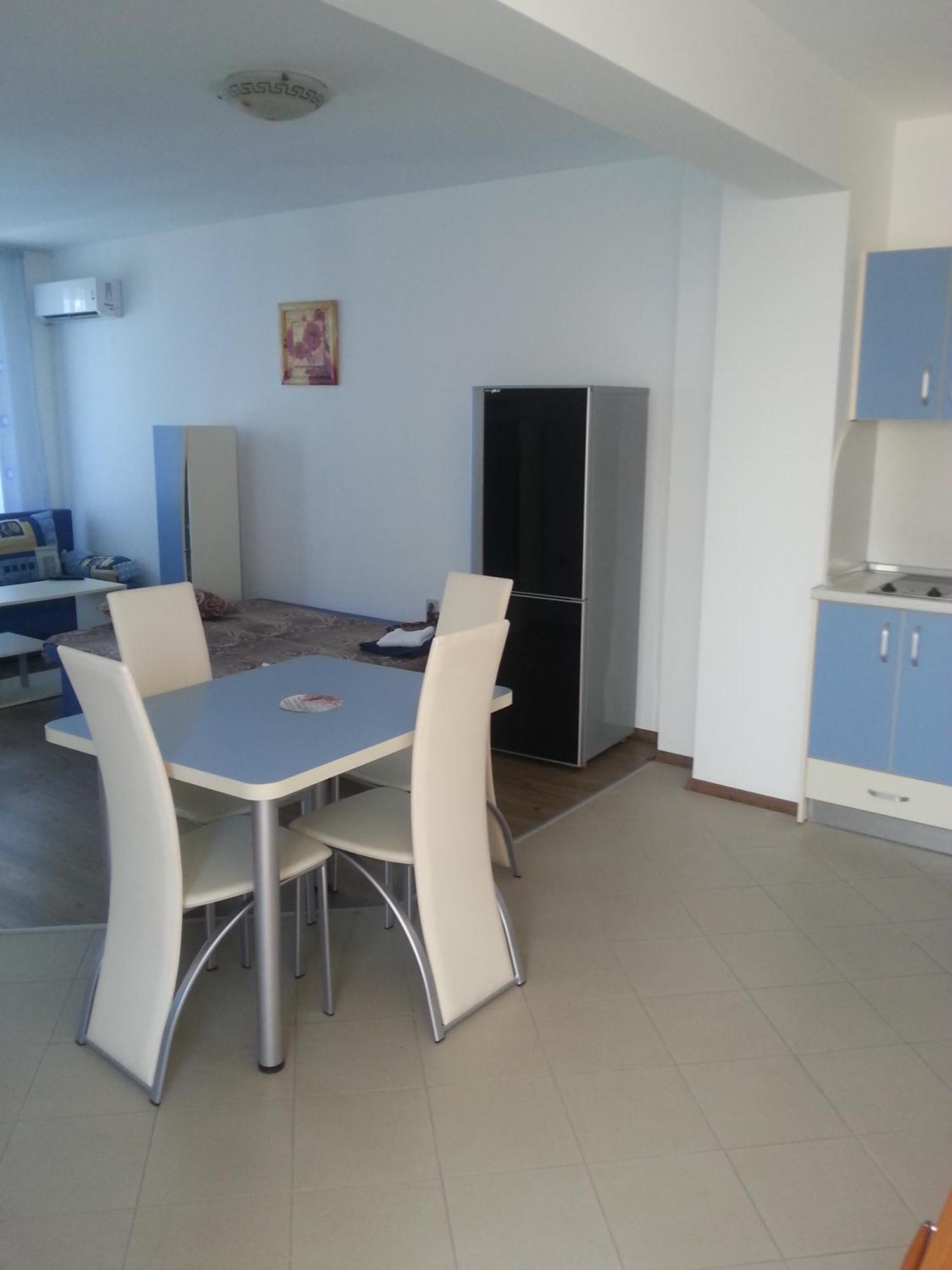 Blue Bay Palace Apart Complex Pomorie Quarto foto