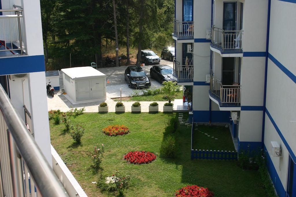 Blue Bay Palace Apart Complex Pomorie Exterior foto
