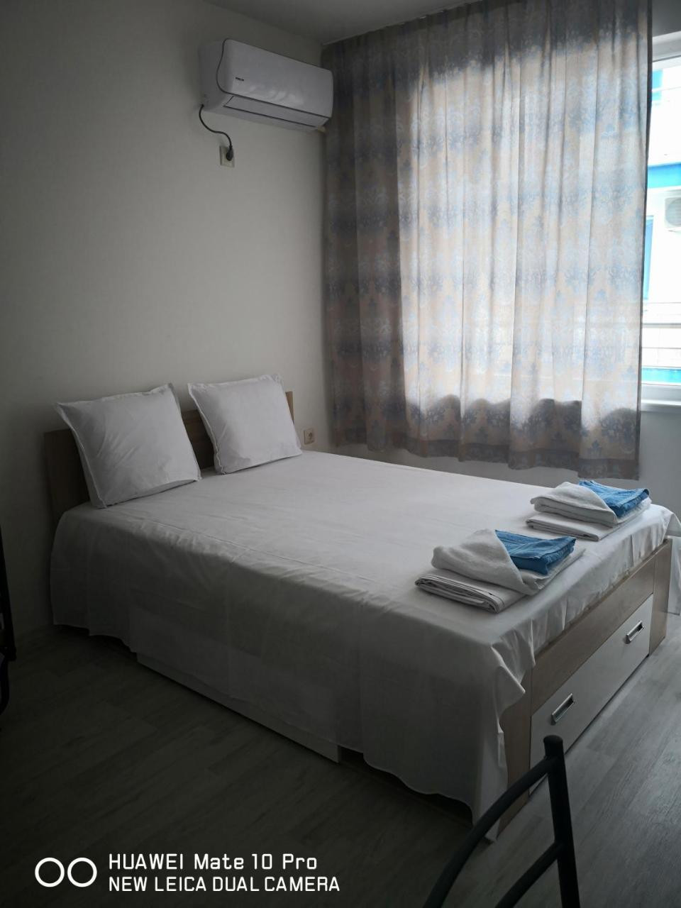 Blue Bay Palace Apart Complex Pomorie Exterior foto