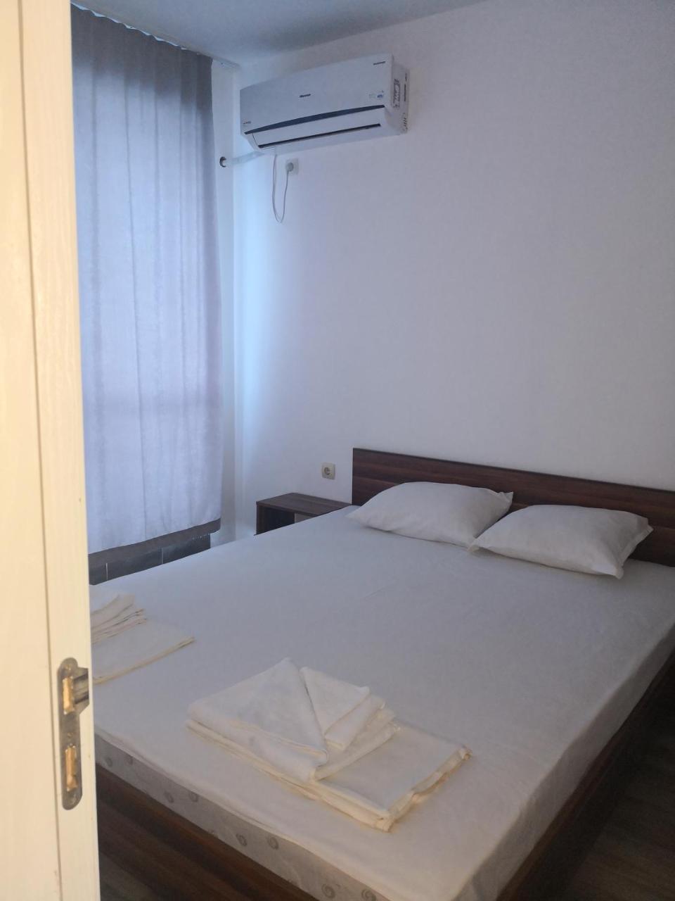 Blue Bay Palace Apart Complex Pomorie Exterior foto