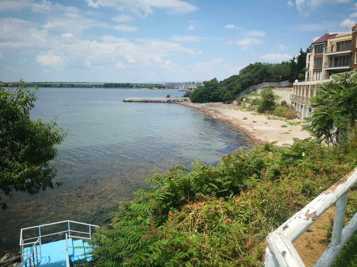 Blue Bay Palace Apart Complex Pomorie Exterior foto